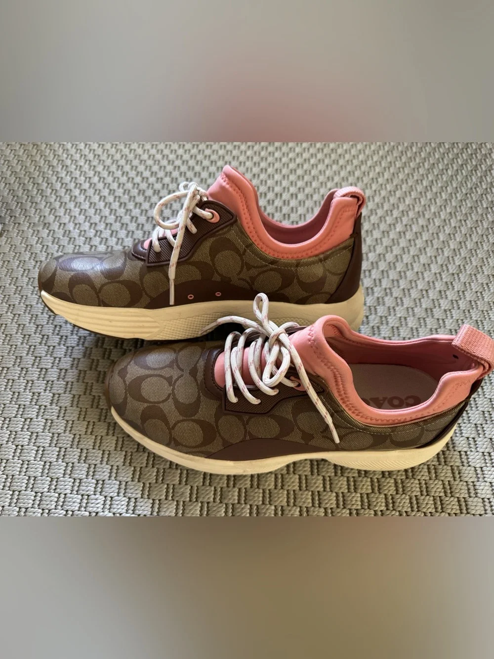 Coach Women’s C270 Signature Tech Runner Size 11B NWOB